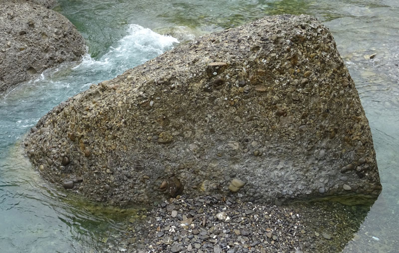 Val Borbera (AL).......Conglomerati di Savignone